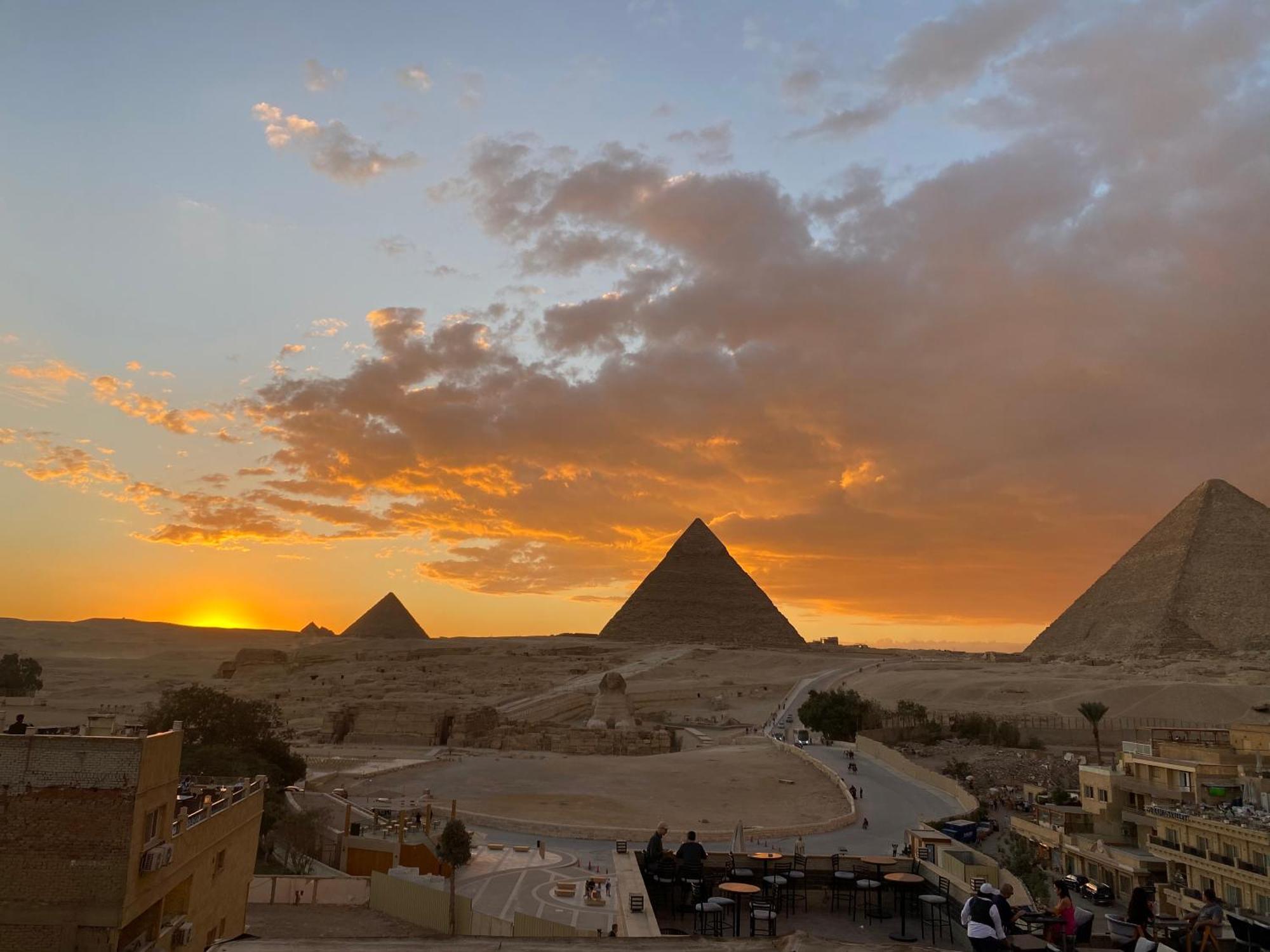 Royal Golden Pyramids Inn Giza 外观 照片