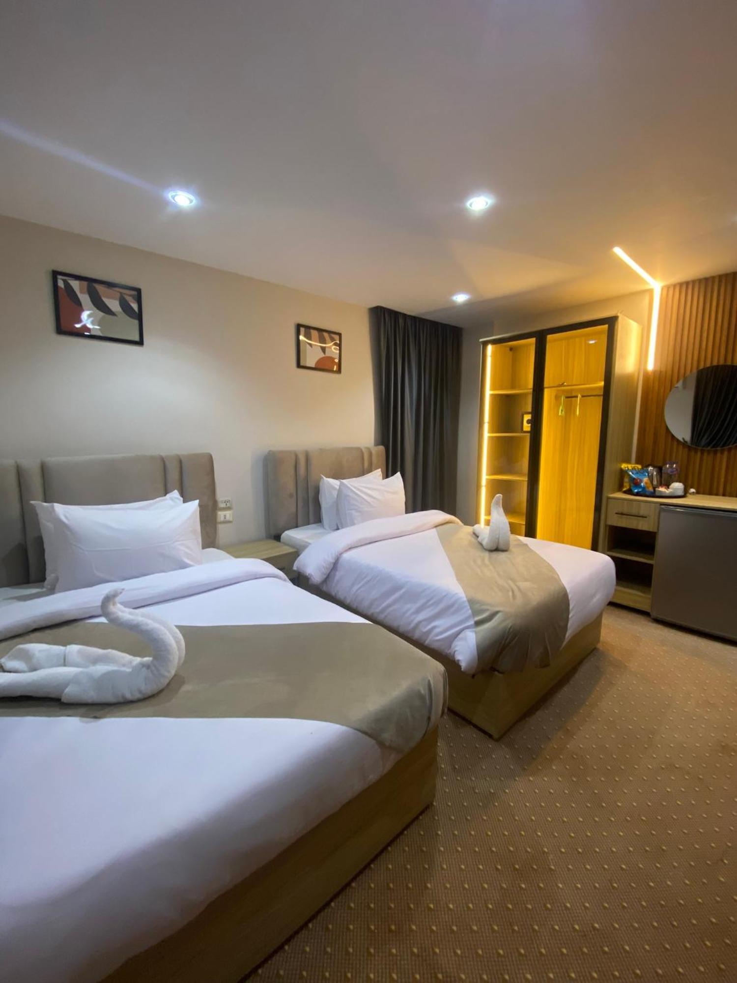 Royal Golden Pyramids Inn Giza 外观 照片