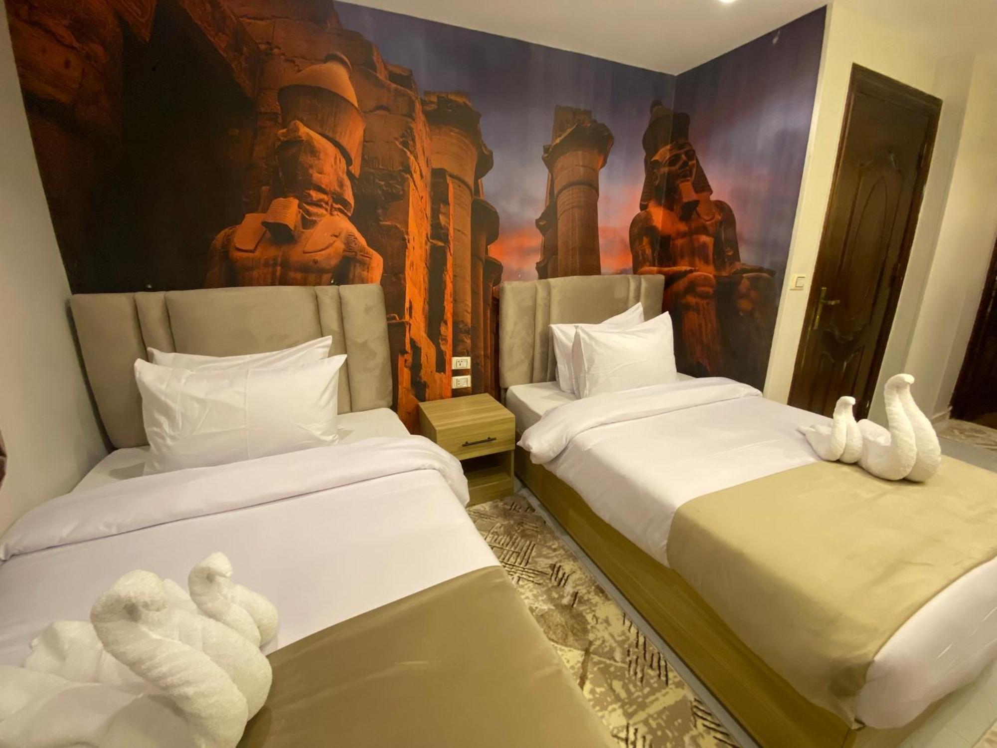 Royal Golden Pyramids Inn Giza 外观 照片