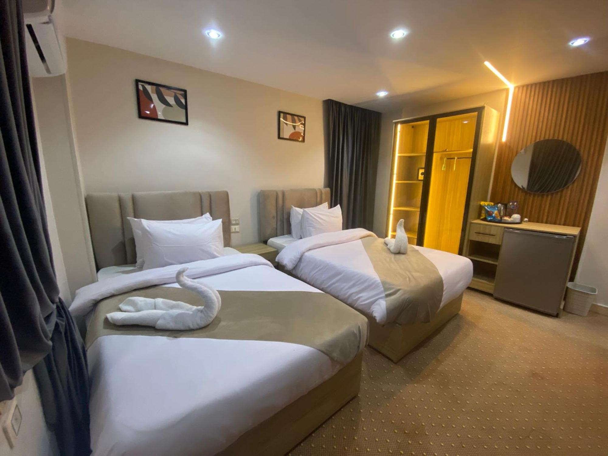 Royal Golden Pyramids Inn Giza 外观 照片
